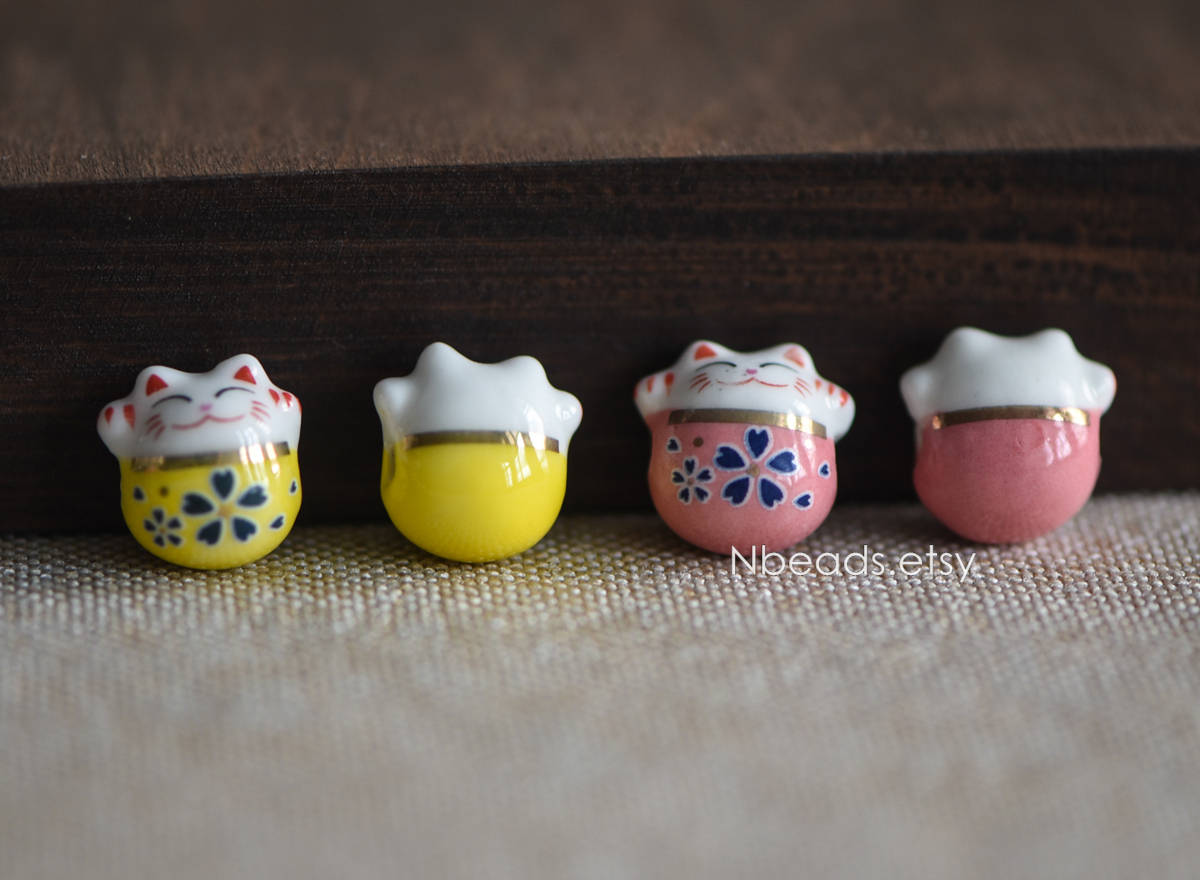 10pcs Porcelain Lucky Cat beads 15mm, Ceramic Maneki Neko, Large Hole Drilled, Yellow Pink Kawaii Cat Beads -(TC-152)