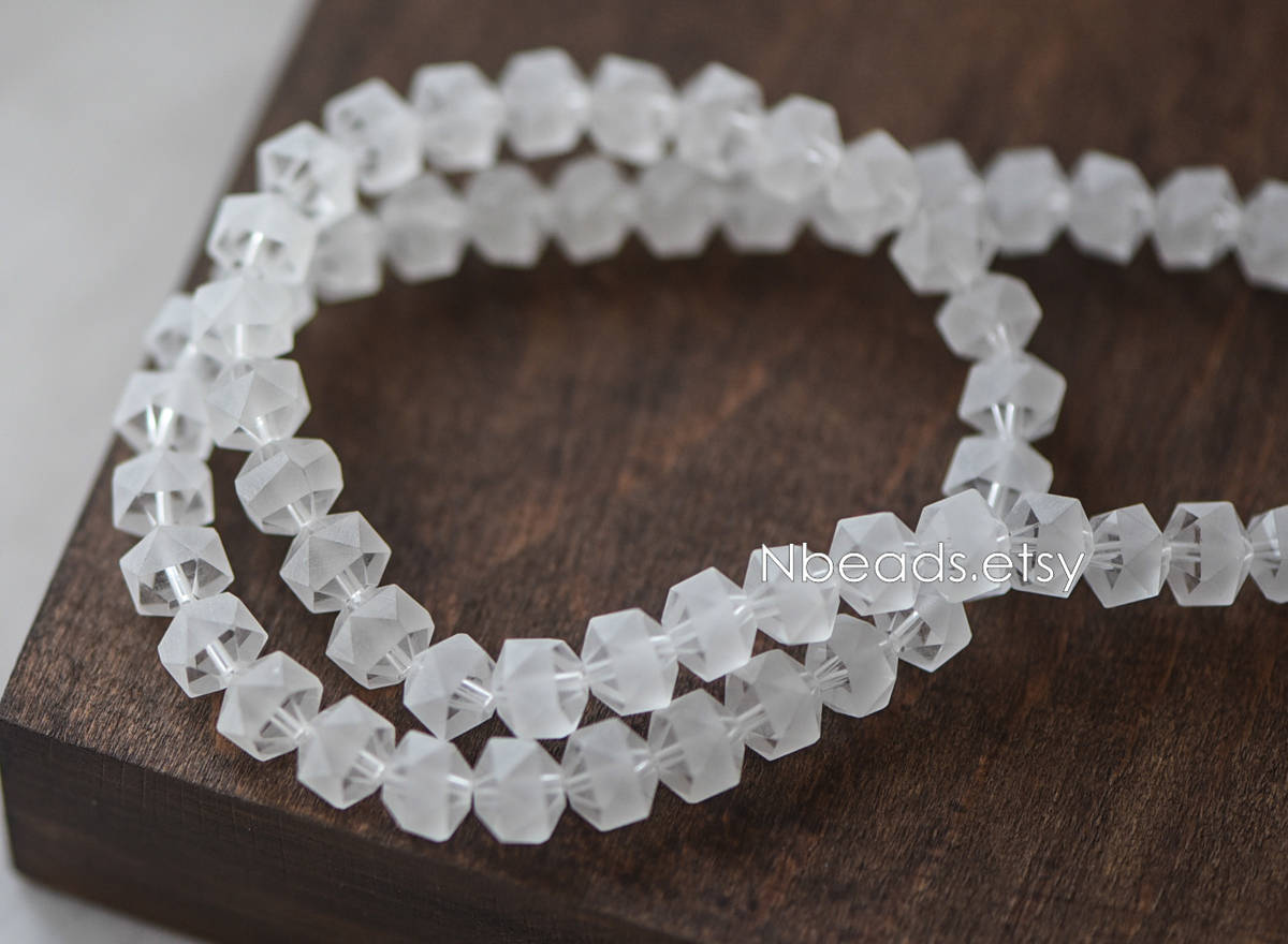 70pcs Frosted Faceted Crystal Glass beads 8mm, Transparent Clear Matte- (TS83-2)