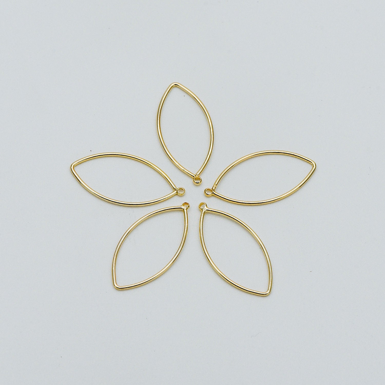 10pcs Gold plated Brass Oval Pendants, Eye Geometric Link Charms 26x12mm (GB-368-E)