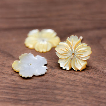 10pcs Yellow Mother of Pearl Shell Carved Flowers 15mm Center Drill Flat Back (V1218)