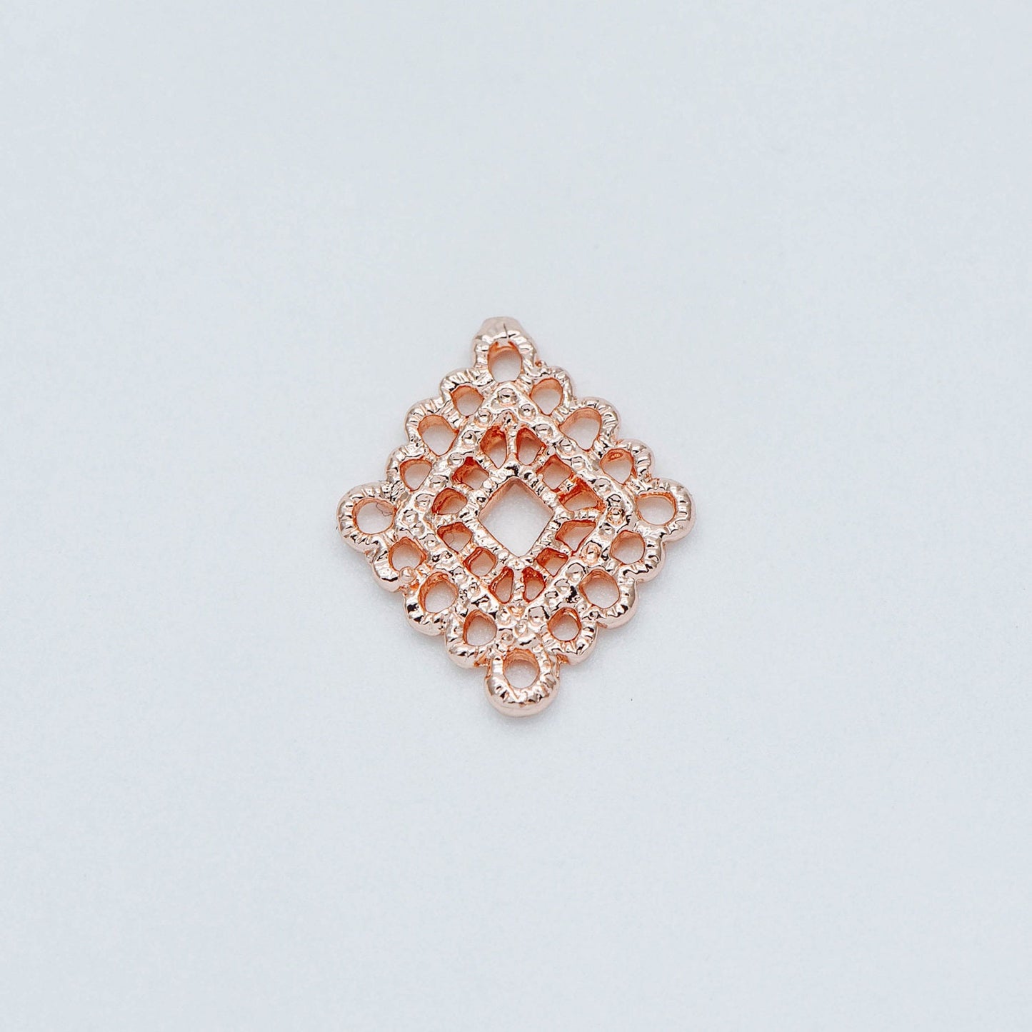 10pcs Gold Plated Brass Diamond Charms: Filigree Rhombus Connectors (GB-890-A)