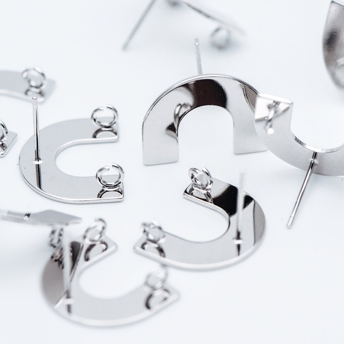 10pcs Gold/ Silver tone Horseshoe Stud Earrings, Real Rhodium plated Brass, U-shaped Ear Posts with Ring/Loop (GB-624-C)