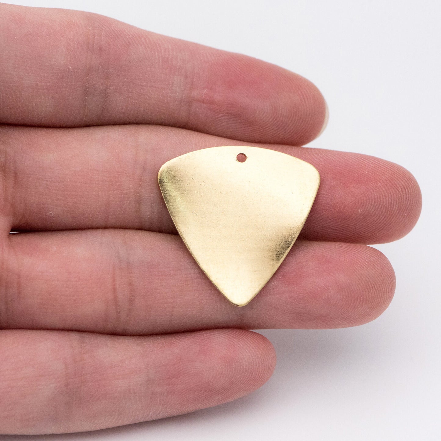 20pcs Raw Brass Triangle Charm Pendants, Brass Findings Wholesale (RB-127)