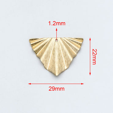 20pcs Raw Brass Triangle Charm, Ribbed Geometric Pendants 29mm, Brass Findings Wholesale (RB-148)