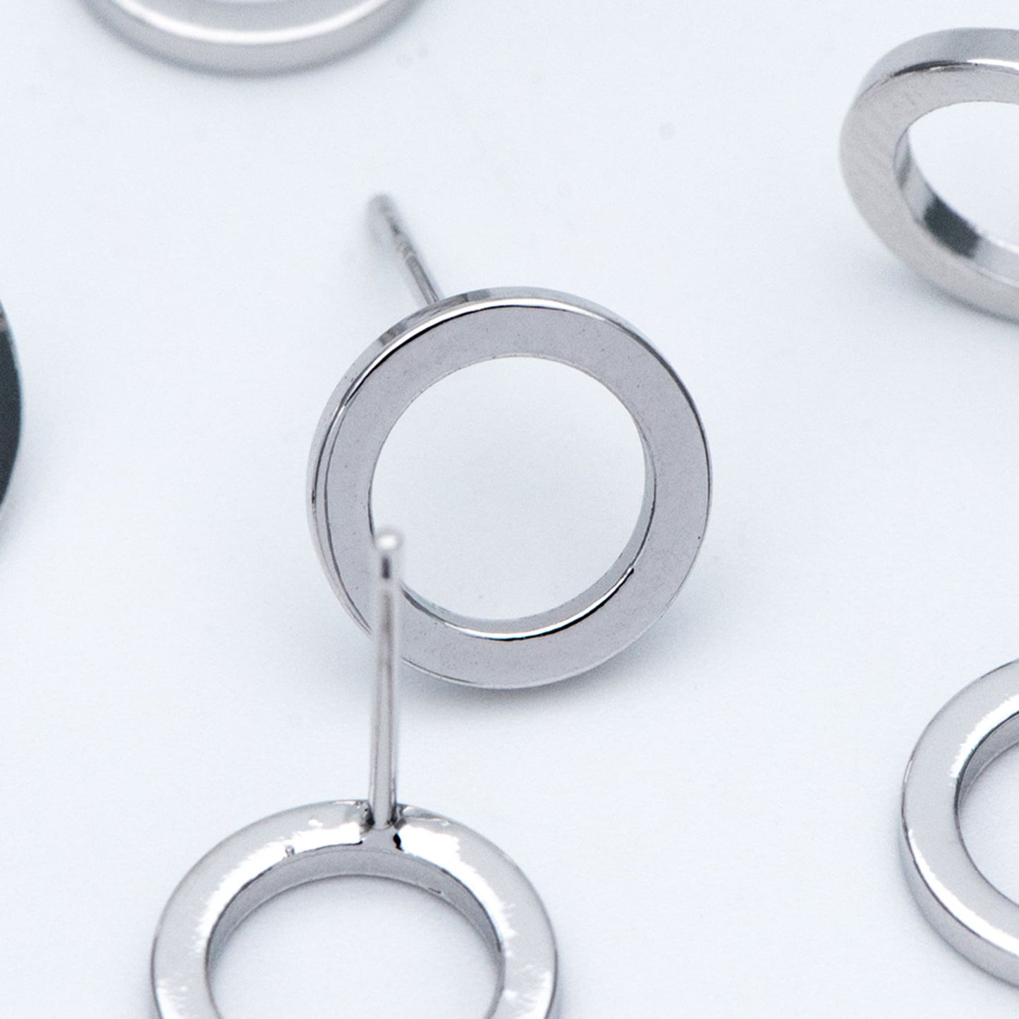 10pcs Silver tone Round Circle Ear Posts 10mm, Rhodium plated Brass, Geometric Loop Stud Earrings (GB-756)