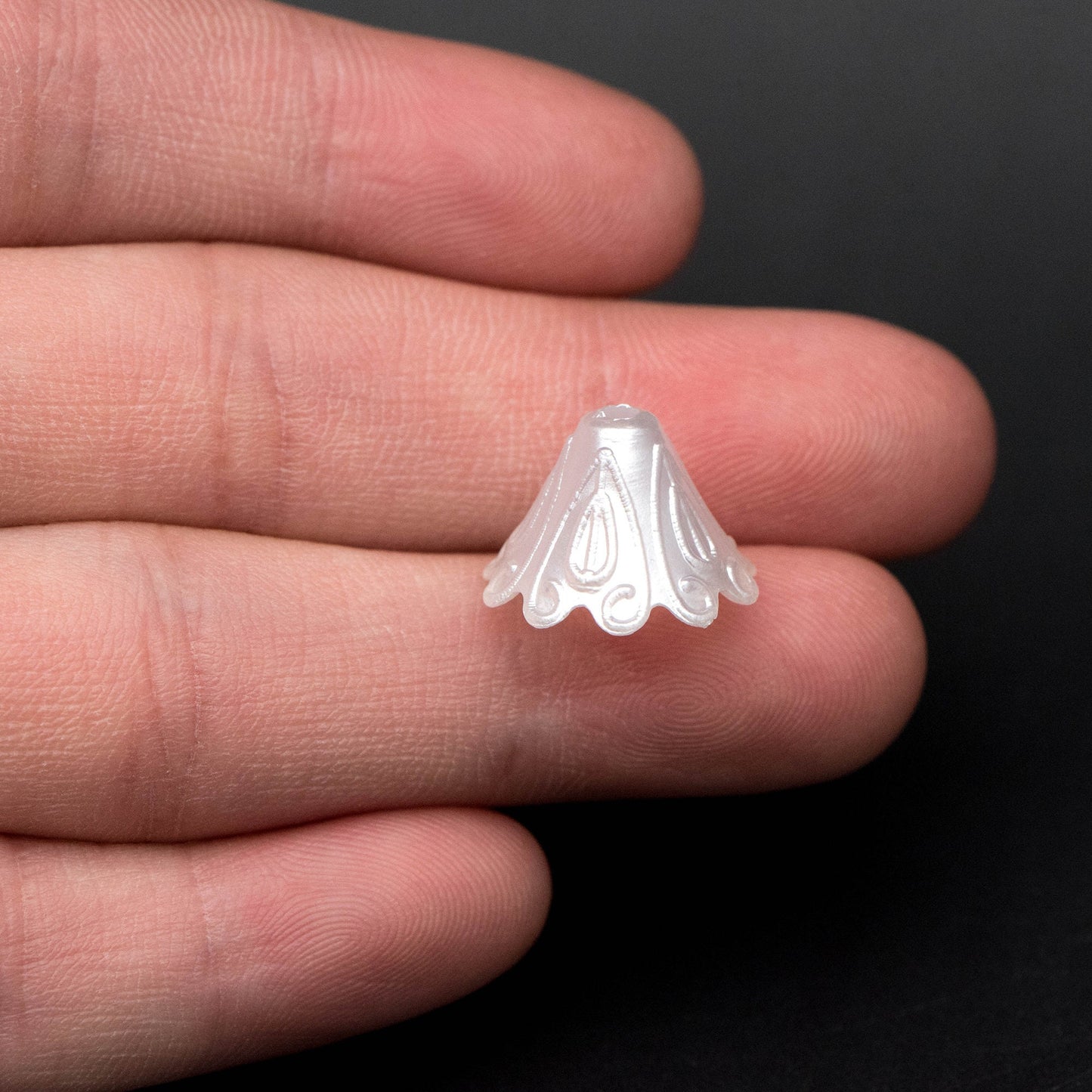 30pcs Plastic Acrylic Bead Caps 15mm, Pearly Pearl White Color (#SL033)