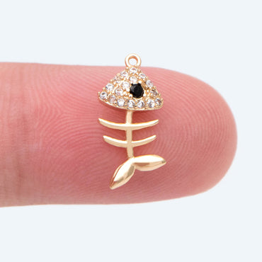 4pcs CZ Pave Gold Fishbone Charm, CZ Fishbone Pendant, Skeleton Pendant (GB-2936-A)