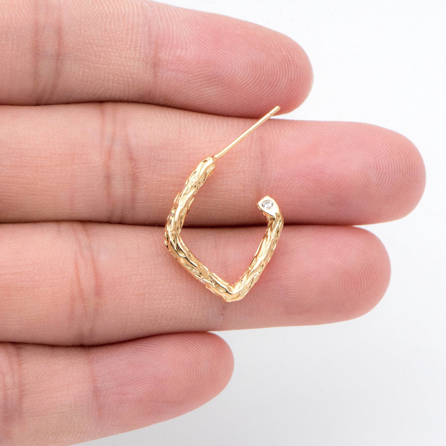 4pcs Rustic Ear Posts, 18K Gold Plated Brass, CZ pave Bar Earring Studs (GB-2606)