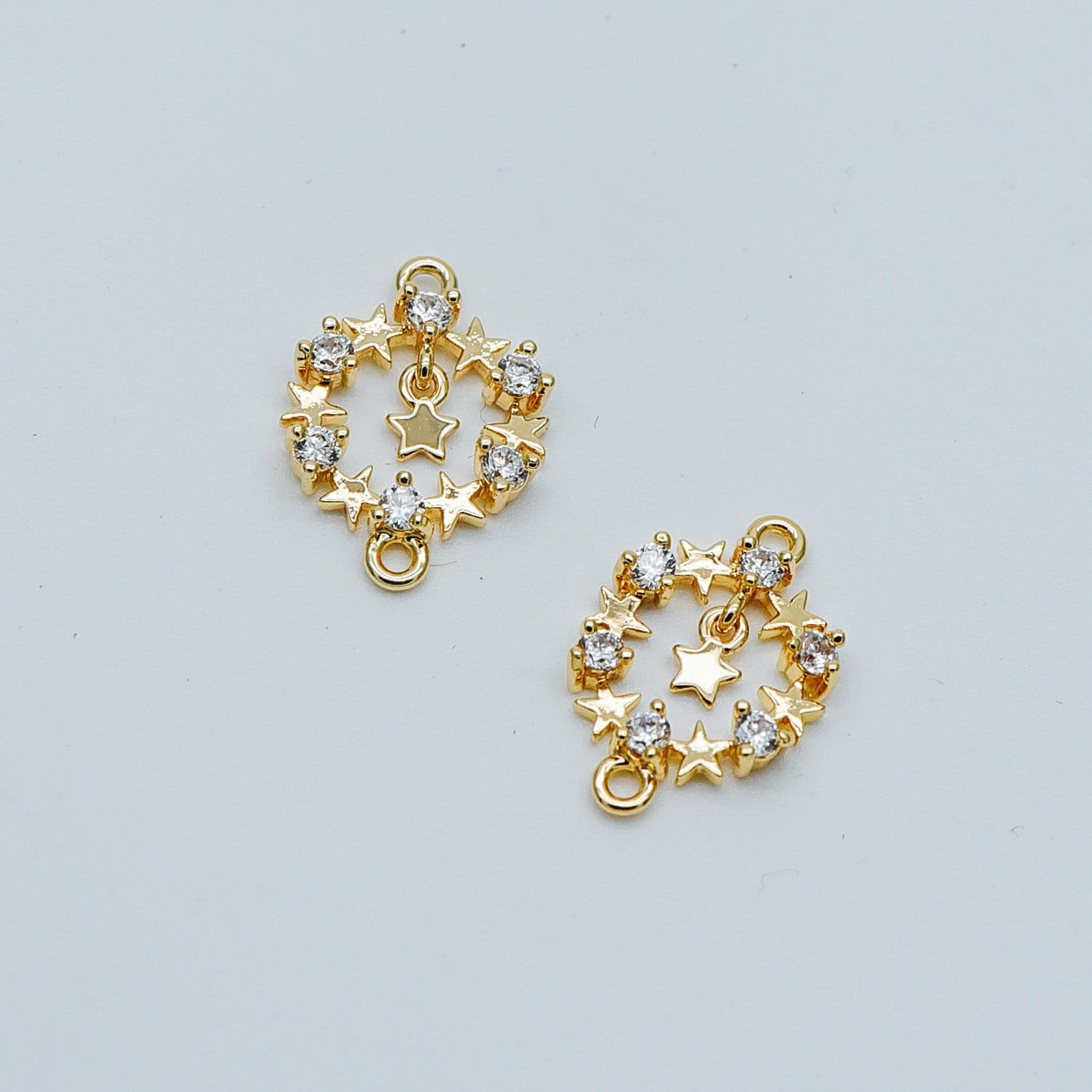 4pcs CZ Pave Gold Circle Charm Connectors 13x18mm, 18K Gold plated Brass, Christmas Ring Pendants with Star (GB-713-L)