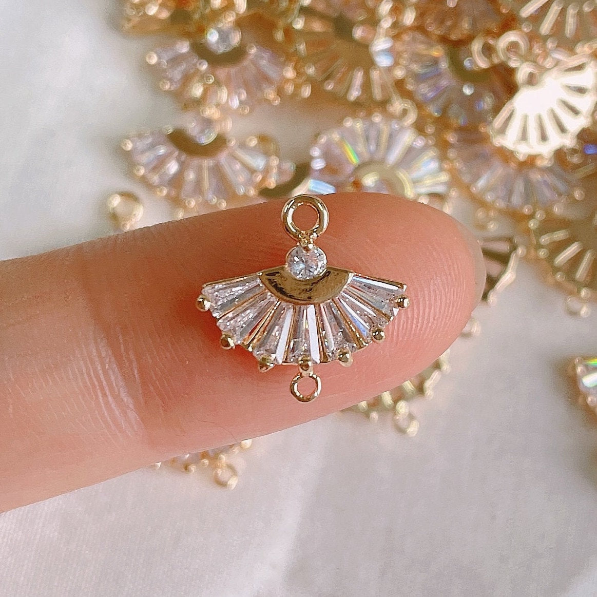 4pcs CZ Pave Gold/ Silver Fan Shaped Charm Connectors 14mm, 18K Gold plated on Brass (GB-539)