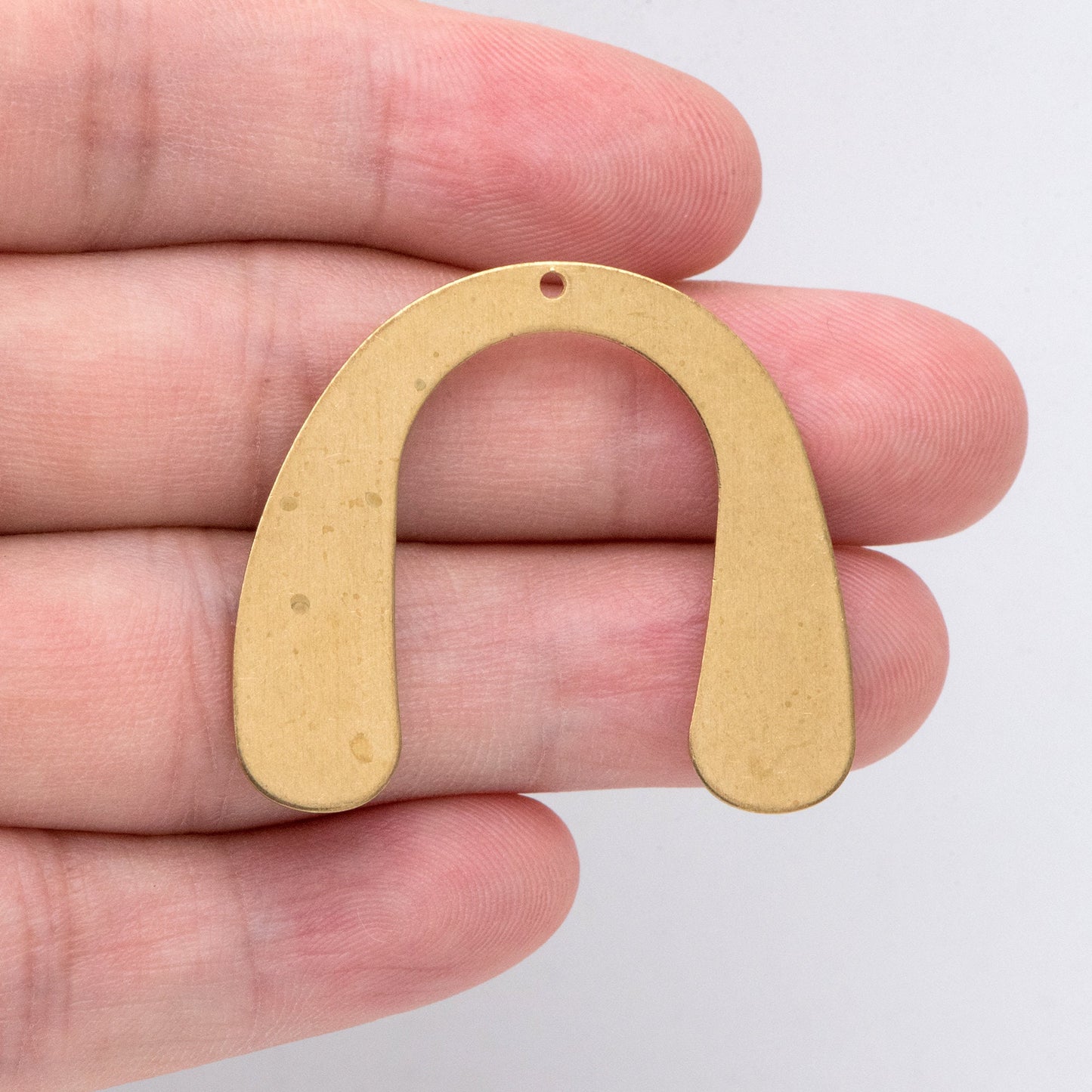 10pcs Raw Brass U Shaped Charms 31x35.5mm, Brass Findings Wholesale (RB-255)