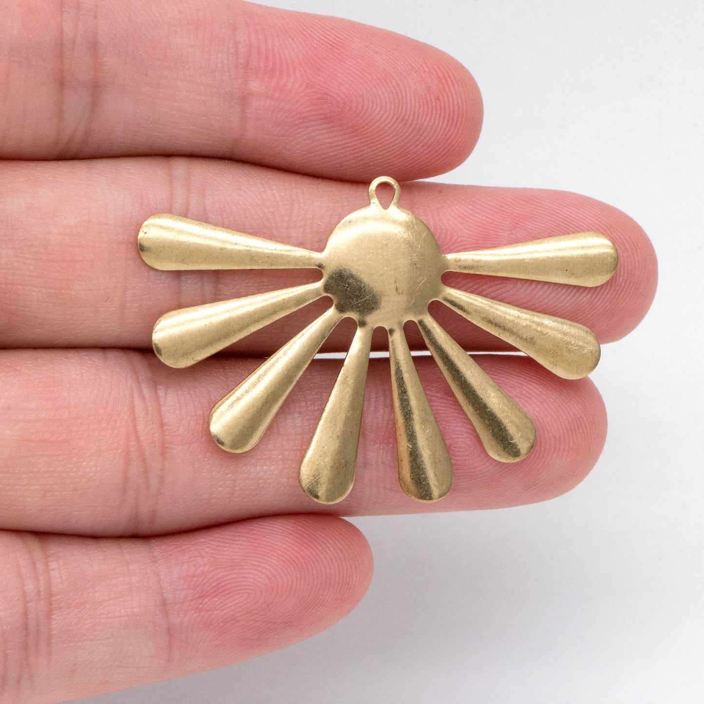 10pcs Raw Brass Flower Charm Pendants 29.5x44mm, Brass Findings Wholesale (RB-233)
