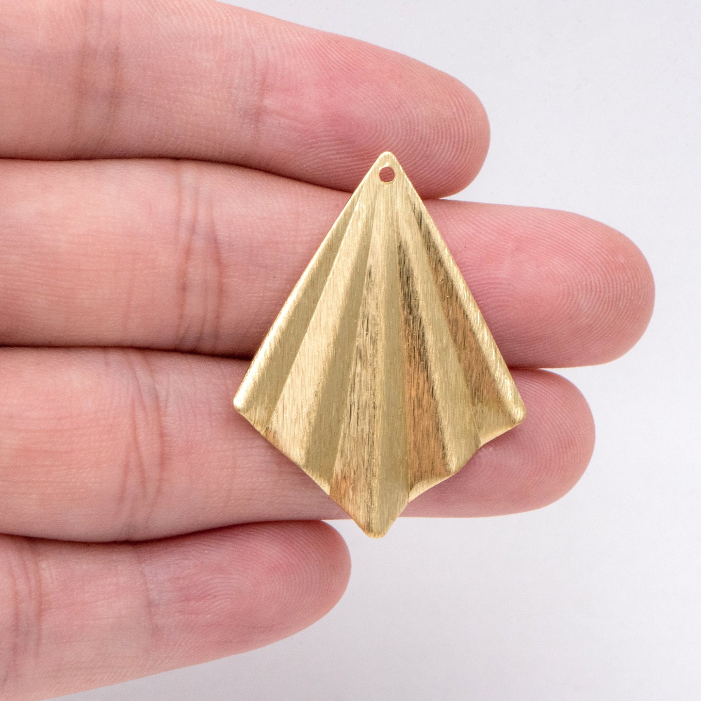 10pcs Raw Brass Rhombus Charm, Ribbed Geometric Pendants 35x27mm, Brass Findings Wholesale (RB-211)