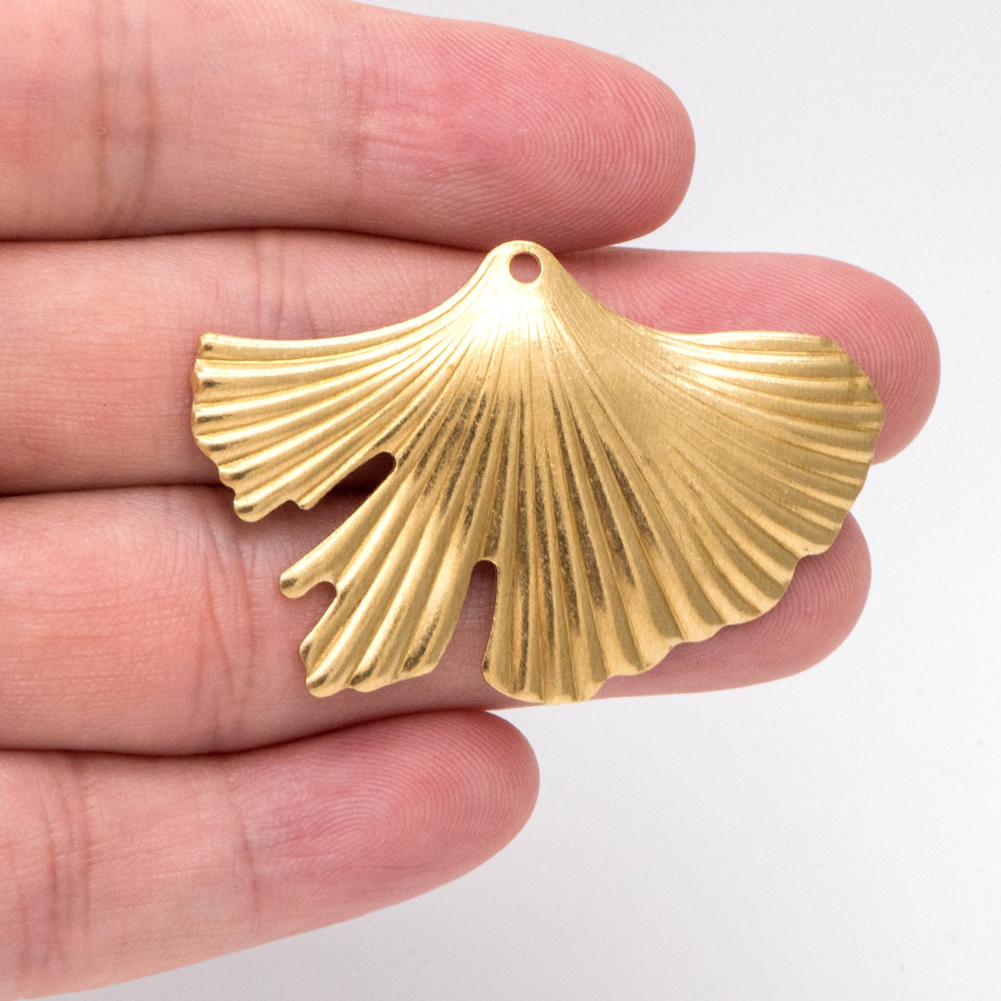 10pcs Raw Brass Ginkgo Leaf Charm Pendants 30x46mm, Brass Findings Wholesale (RB-298)