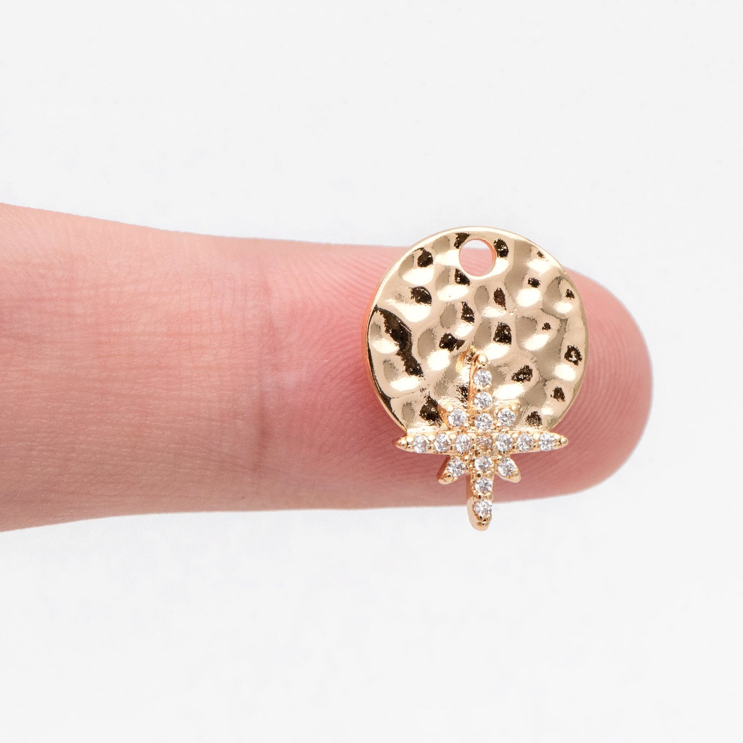 4pcs CZ Pave Gold North Star Charms 17x13mm, Hammered Round Disc Pendants (GB-3464-H)