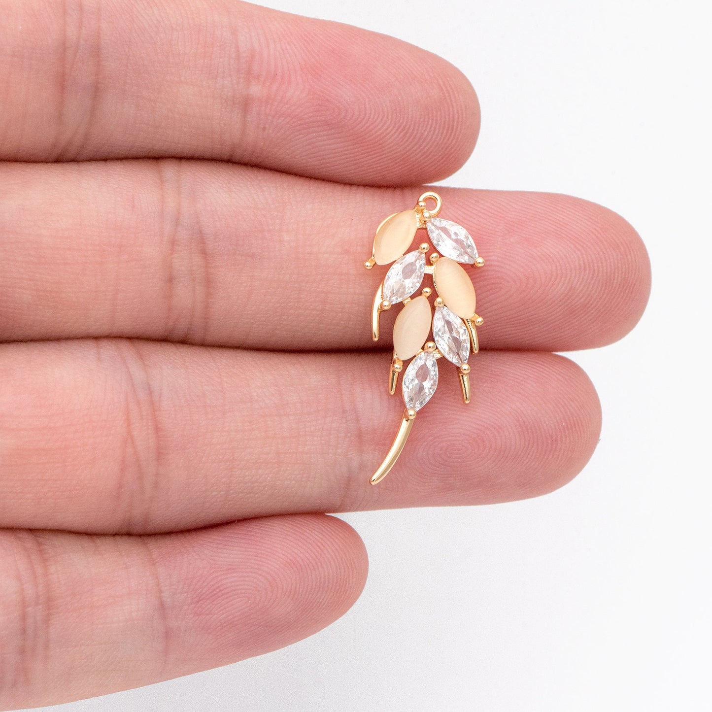 4pcs CZ pave Leaf Charms, 18K Gold plated Brass, Cubic Zirconia Leaf Pendants (GB-3037-I)