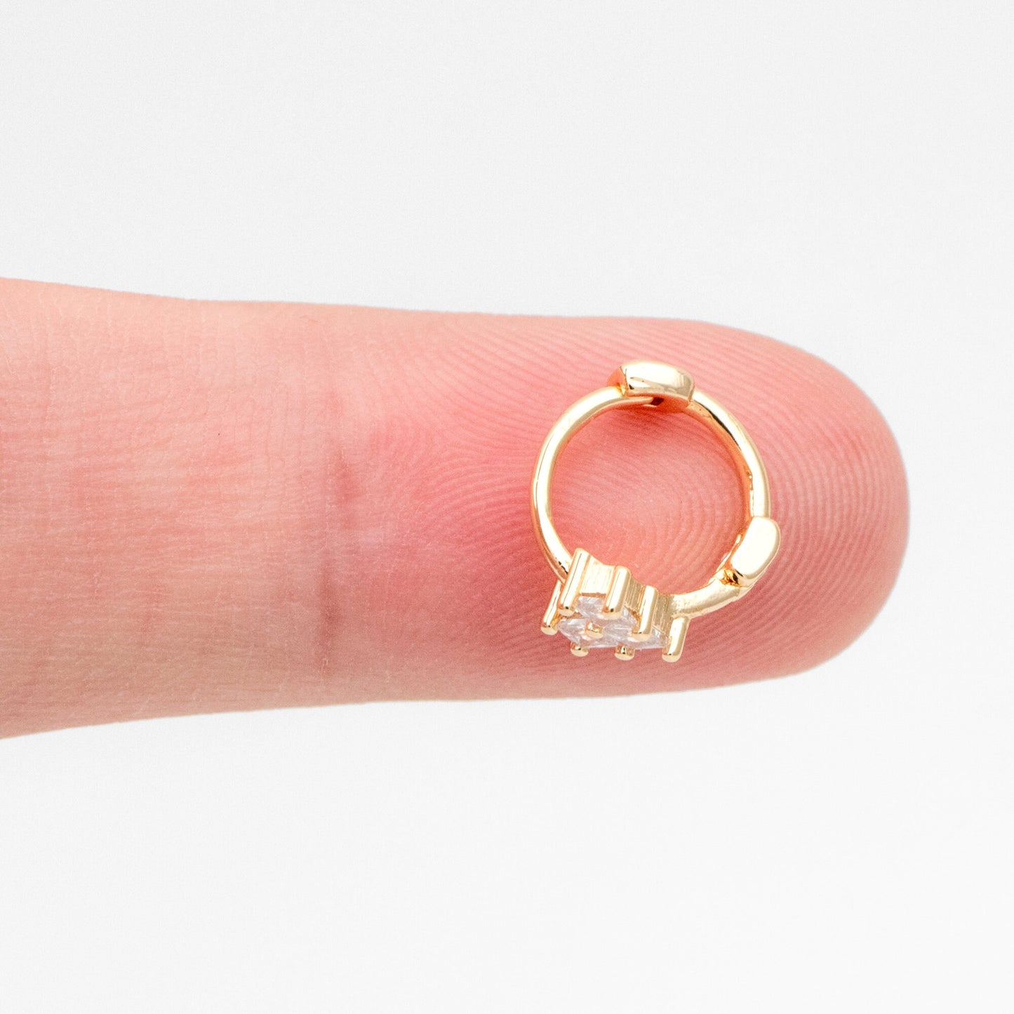 4pcs CZ Pave Tiny Heart Hoop Earrings 10mm, Huggie Earrings, Minimalist Earring, Small Gold Hoops Earring (GB-3467-E)