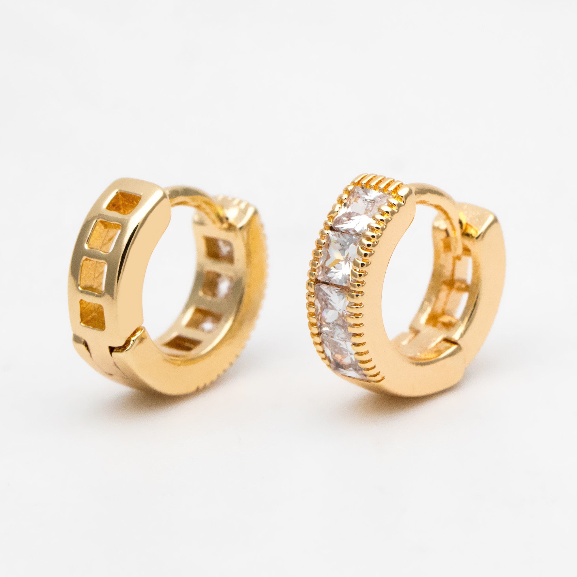 4pcs CZ Pave Tiny Hoop Earring, 9mm, Round Leverback Ear Hooks, Cartilage Hoop (GB-3474-E)