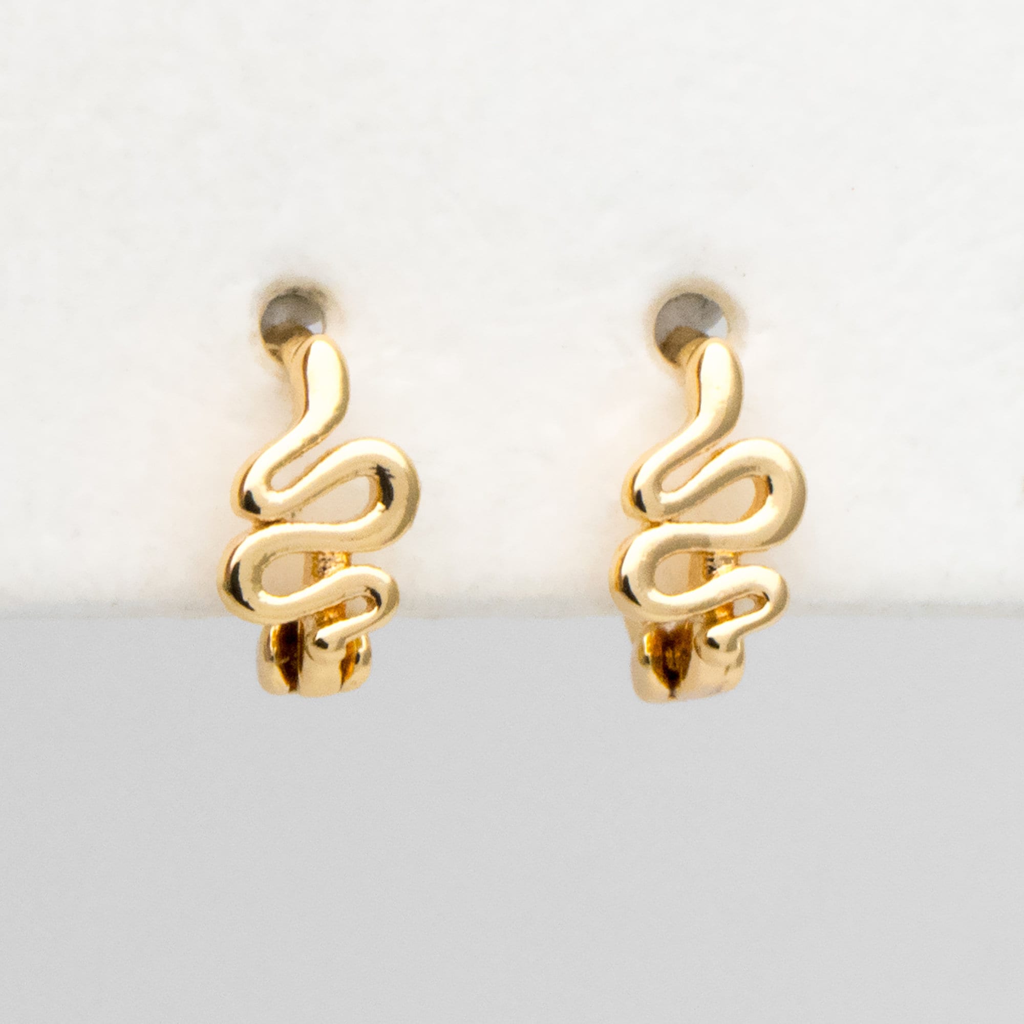 4pcs Gold Tiny Snake Hoop Earrings, 8mm hoop, Tragus Hoop, Rook Hoop, Helix Hoop, Cartilage Hoop, Cartilage Clicker Hoop (GB-3474-H)