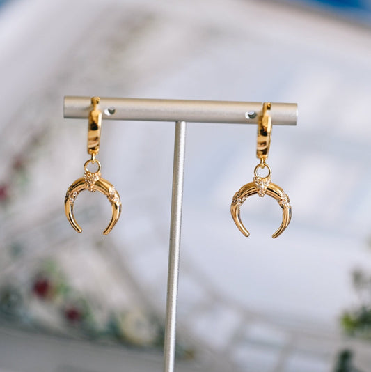 Gold Moon Earrings, Crescent Moon, Celestial Earrings, Moon Jewelry, Gift For Her (ER-076)