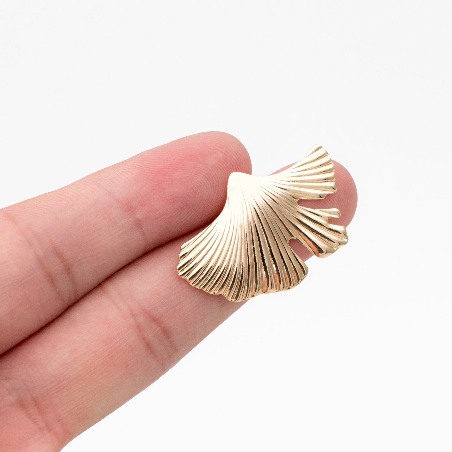 10pcs Gold/ Silver Ginkgo Leaf Earring, Gold/ Rhodium Plated Brass Minimalist Stud Earrings, DIY Ear Findings (GB-3820)