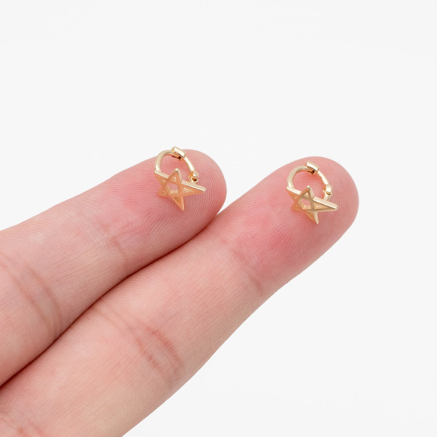 4pcs Gold Tiny Star Hoop Earrings, Huggie Earrings, Minimalist Earring, Small Gold Hoops Earring (GB-3474-B)
