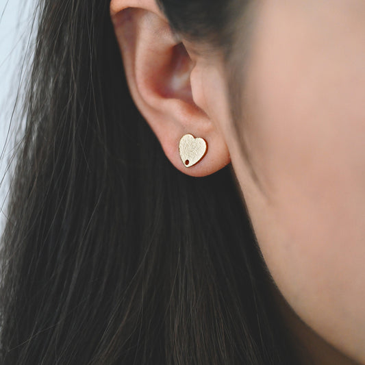 10pcs Gold Rough Heart Ear Posts, Real Gold plated Brass, Geometric Earring Studs (GB-3140)