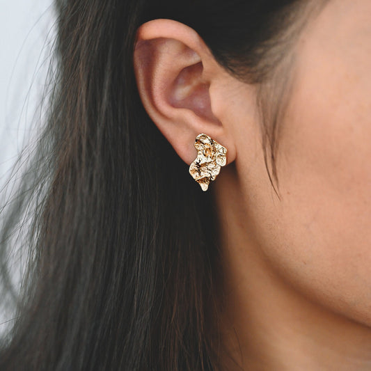 10pcs 18K Gold Plated Hammered Ear Posts: Irregular Stud Components (GB-3165)
