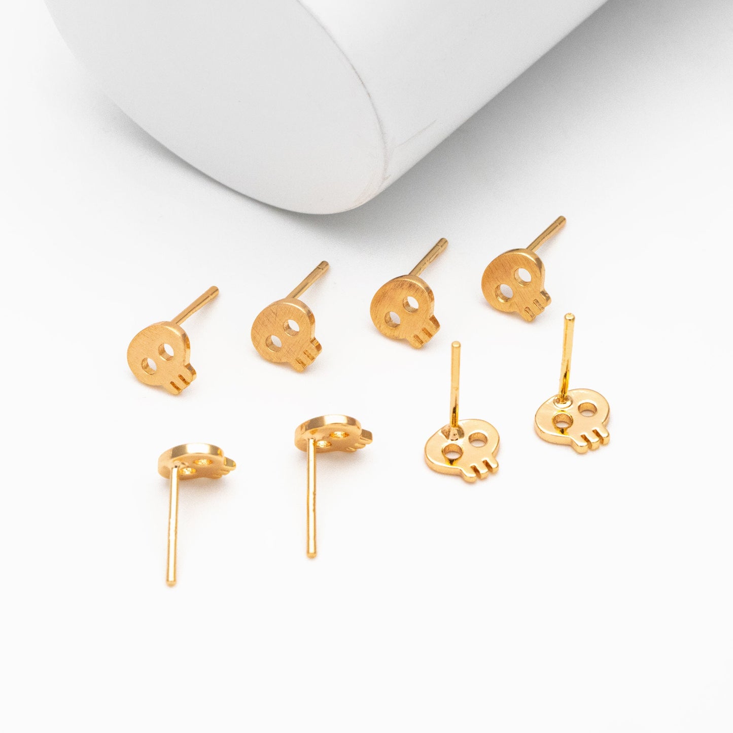 10pcs Skull Stud Earrings: 18K Gold Plated Brass, Minimalist Jewelry (GB-3312-F)