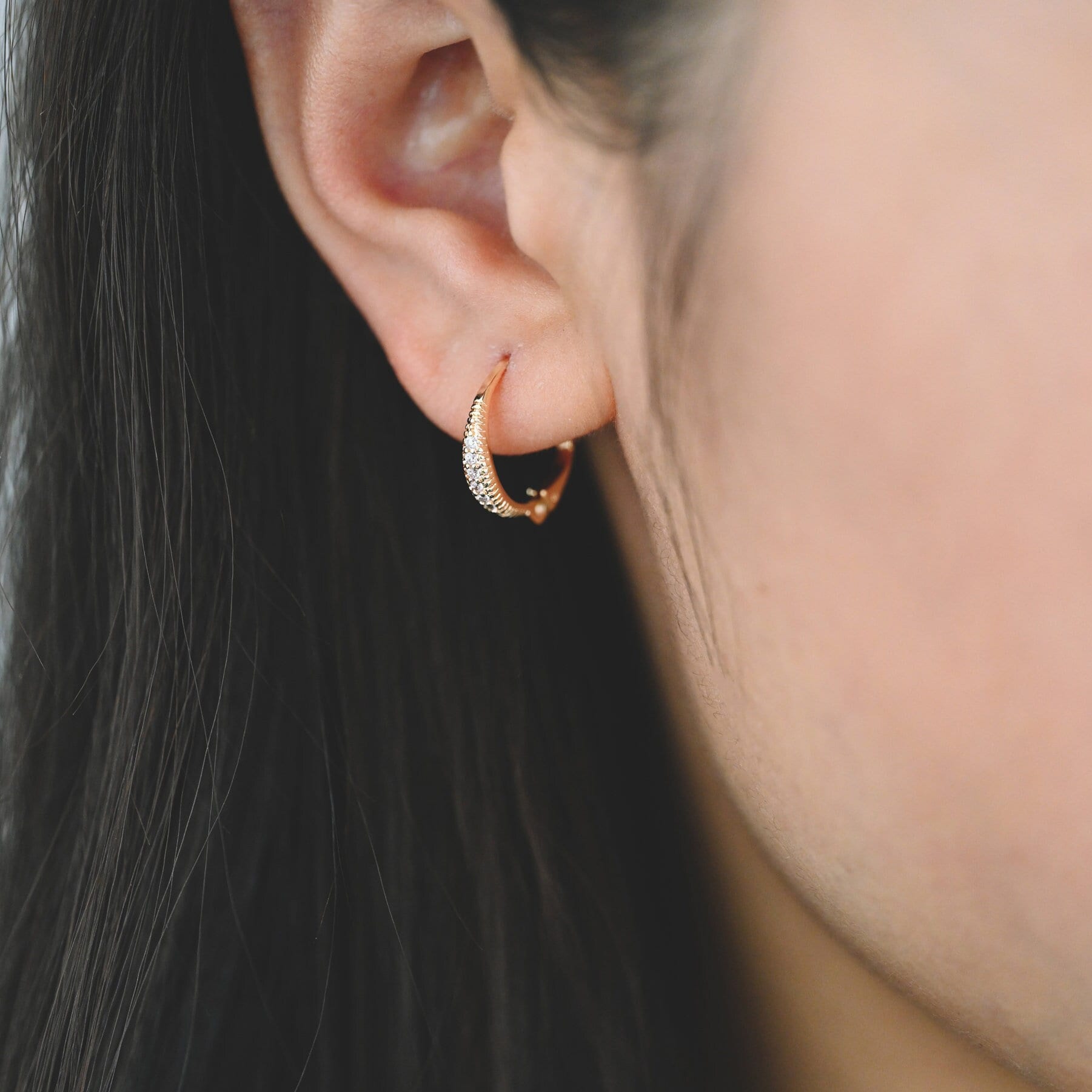 4pcs CZ Pave Gold Circle Leverback Ear Hooks, Gold plated on Brass, Earring Hoop Components (GB-2845)