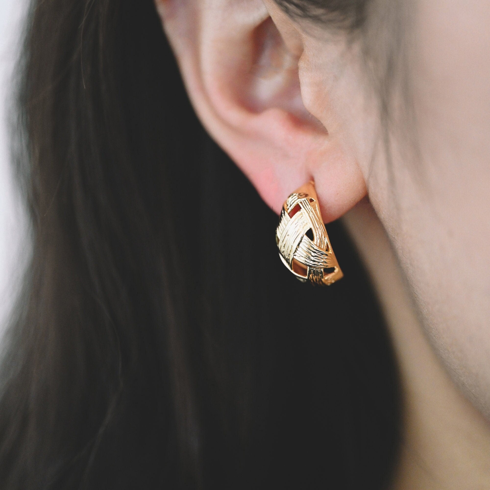 10pcs Gold Knit Ear Posts 20x11mm, 18K Gold plated Brass Ear Posts, Stud Earrings (GB-1826)