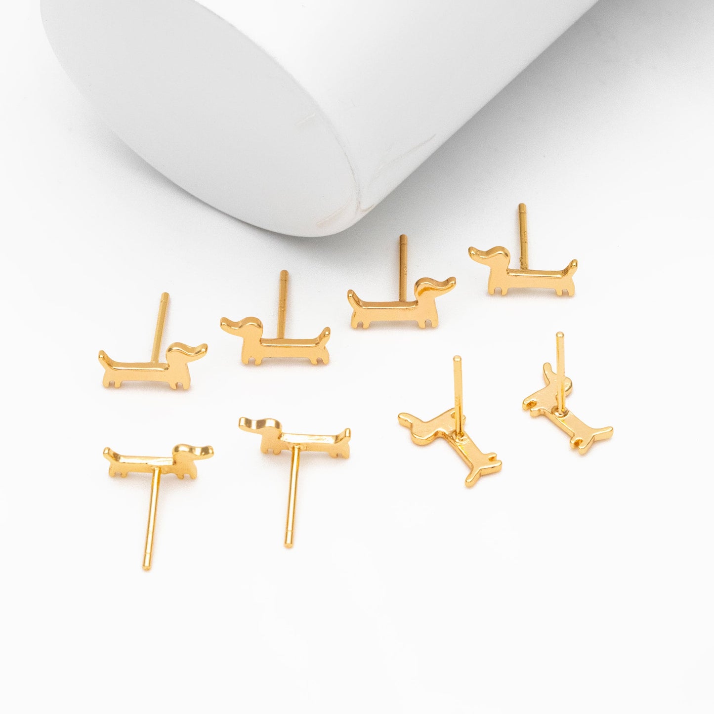 10pcs Gold Dachshund Earrings, Gold Plated Brass, Sausage Dog Stud Earrings (GB-4108)