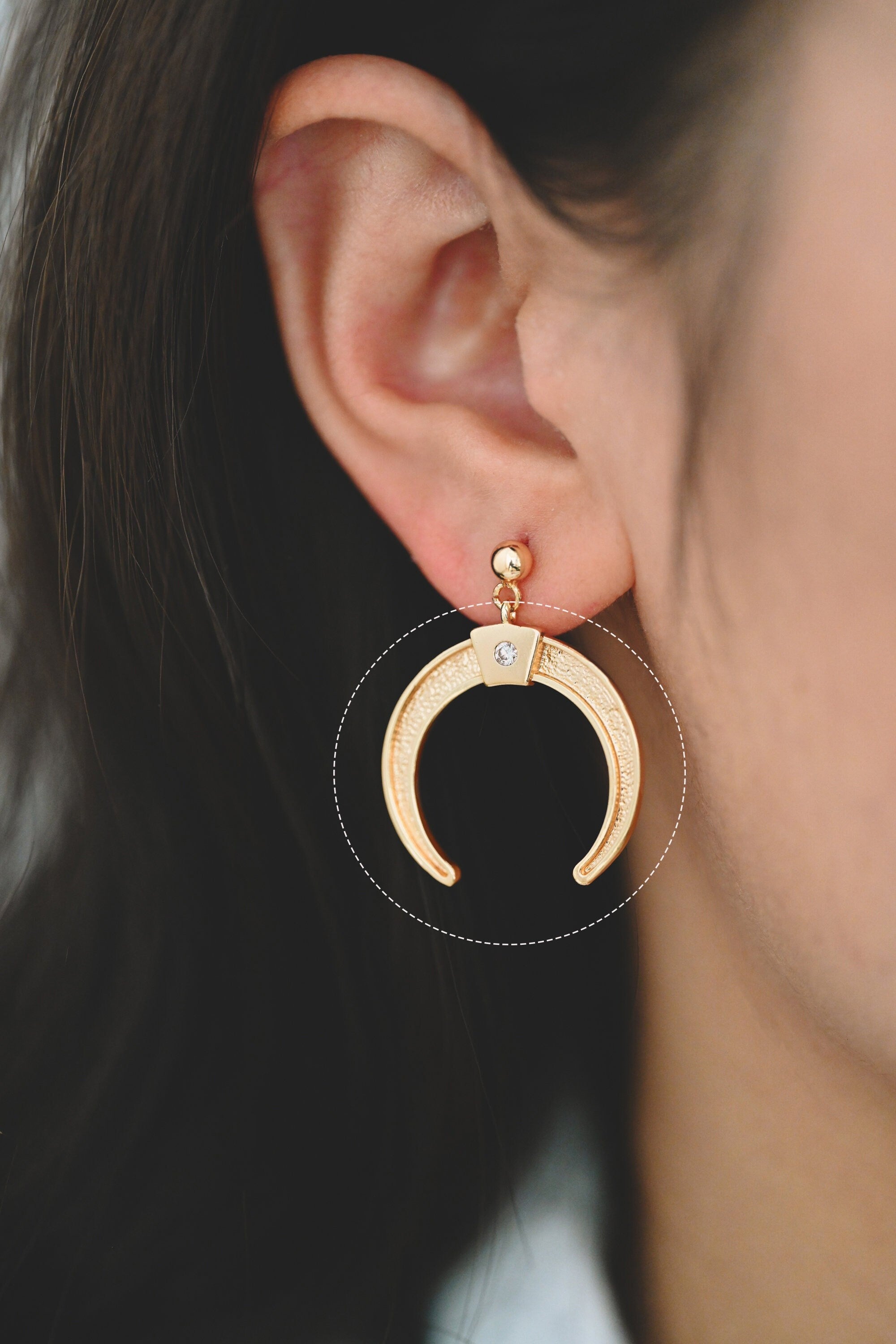 10pcs CZ pave Gold Crescent Moon Charms 15mm, 18K Gold plated Brass, OX Horn Pendant (GB-618-K)