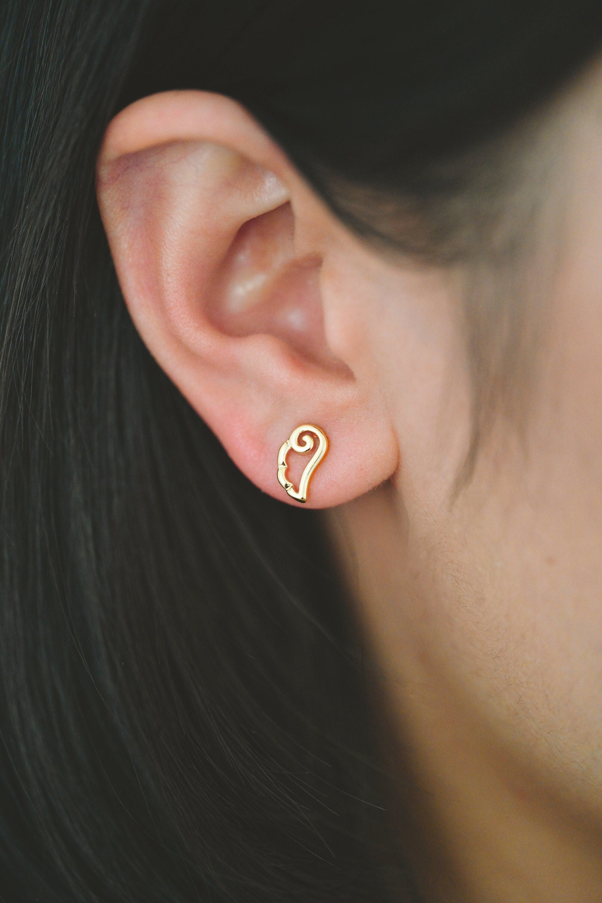 10pcs Gold Tiny Angel Wing Stud Earrings, Dianty Ear Posts, Jewelry Supplies (GB-3491)