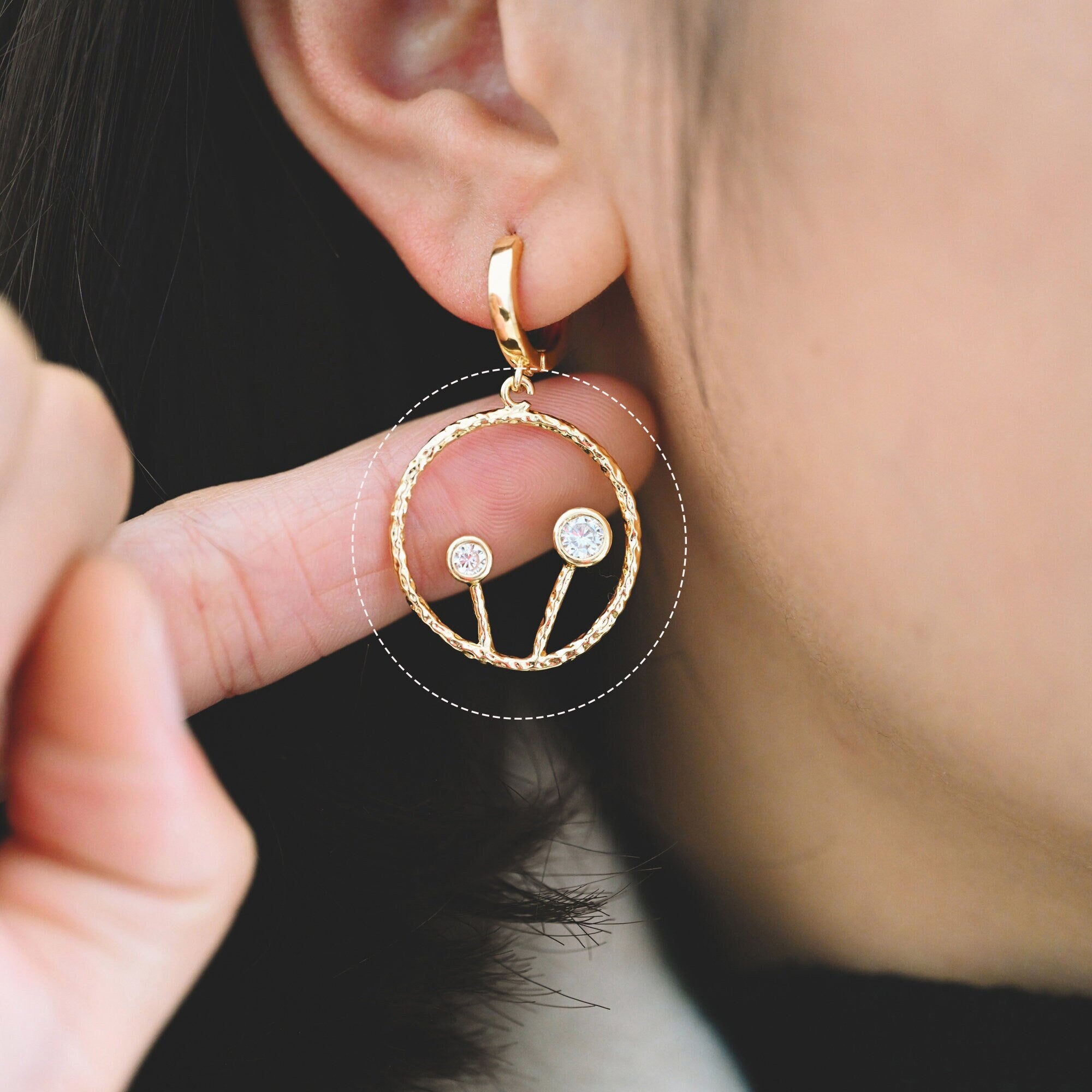 10pcs CZ pave Gold Flower Pendants 26x23mm, 18K Gold plated Brass, Rhinestone Round Loop Circle Charms (GB-1621)