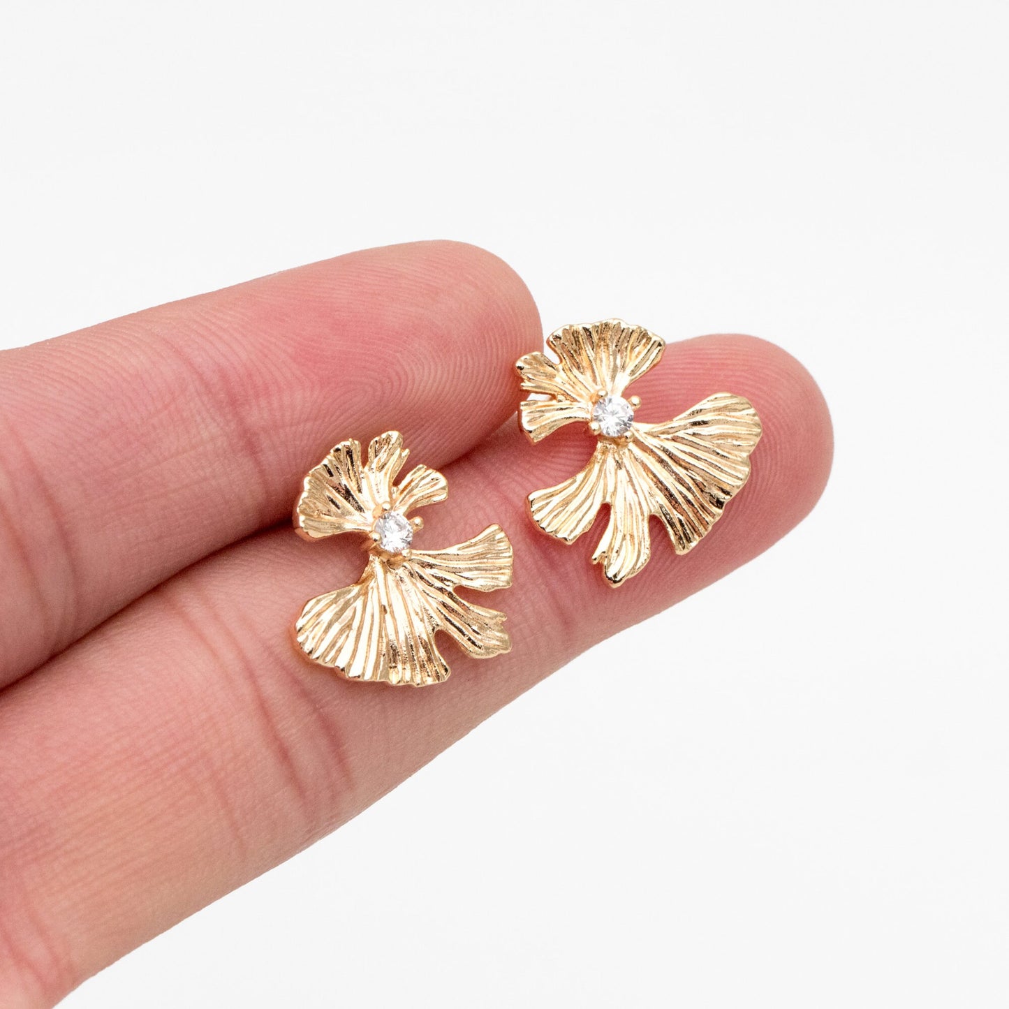 4pcs CZ Pave Gold Ginkgo Leaf Earrings 16mm, Gold Plated Brass Leaf Stud Earrings (GB-4225)