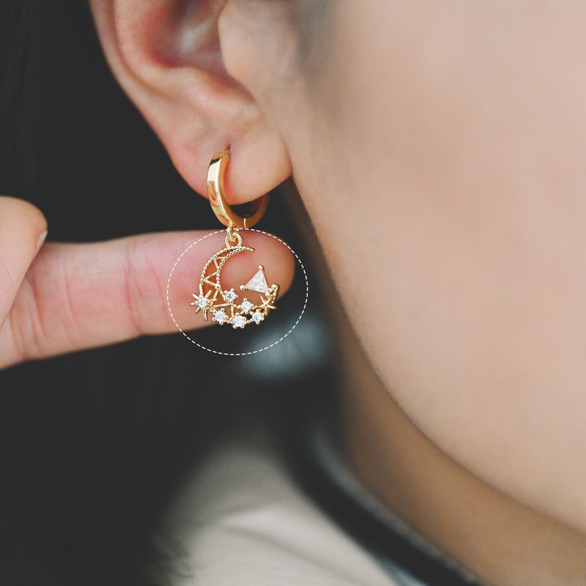 4pcs CZ pave Gold Moon Charms 16x15mm, 18K Gold plated Brass Moon Pendants (GB-2433-L)