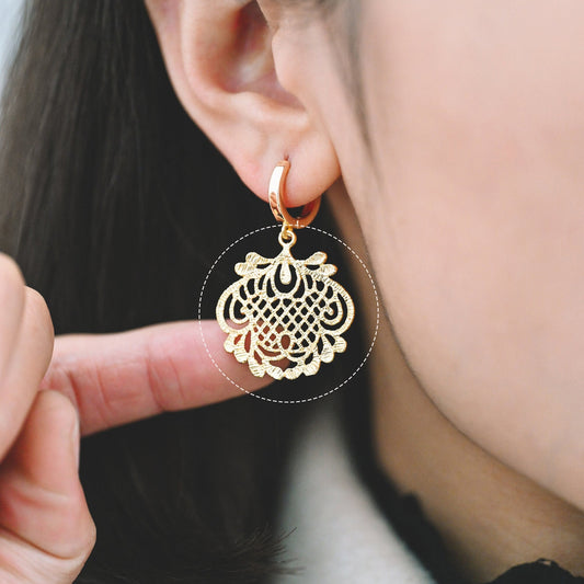 10pcs Gold plated Brass Filigree Charm Pendants 28x26mm, Lead Nickel Free (GB-890-H)