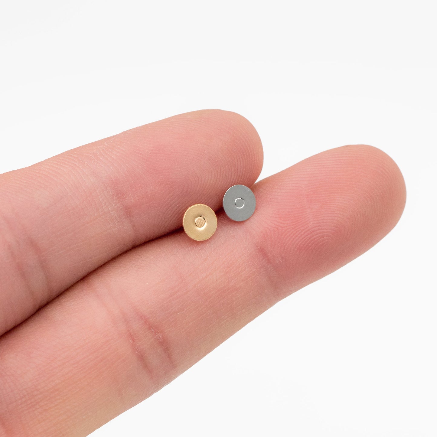 20pcs Gold/ Silver Ear Posts, Gold/ Rhodium plated Brass, Stud Earrings with 5mm Flat Cup (GB-137)