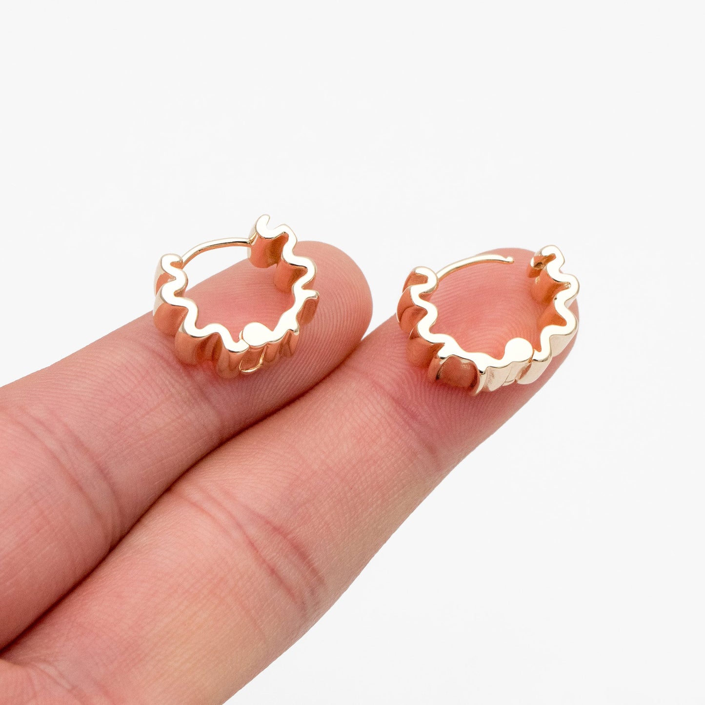 4pcs Gold/ Silver Wave Hoop Earrings, Gold/ Rhodium Plated Brass Huggie Earrings, Huggie Hoops (GB-4283)