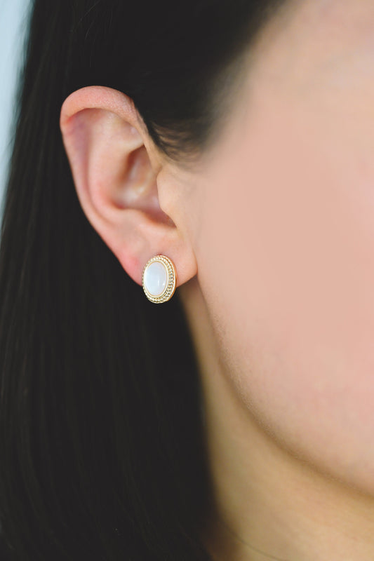 4pcs Shell Pave Oval Earrings 13x11mm, Gold Plated Brass Geometric Stud Earrings (#GB-4244)