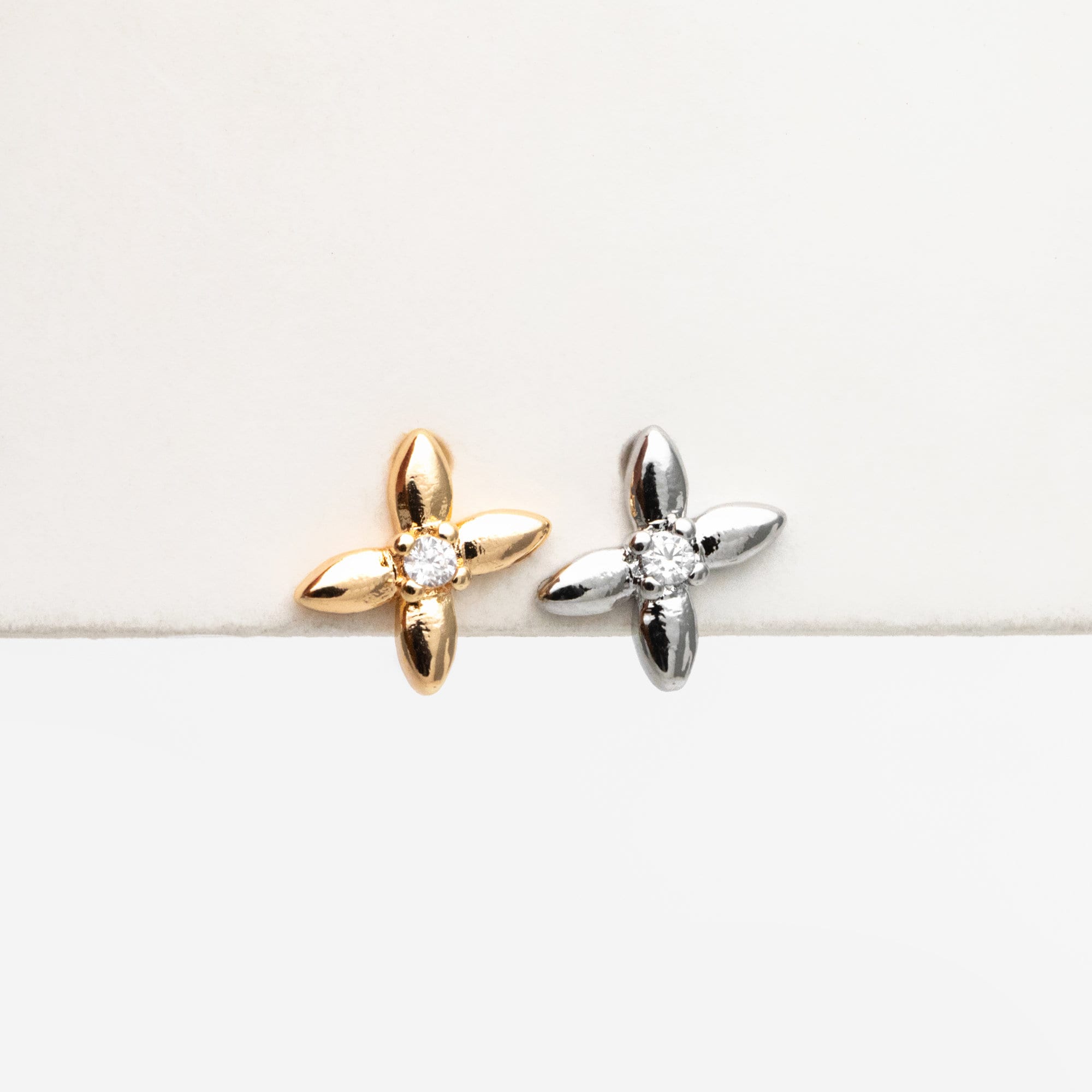 10pcs CZ Pave Gold/ Silver Tone Flower Earrings, Gold/ Rhodium Plated Brass, Dainty Flower Stud Earrings (GB-4332)