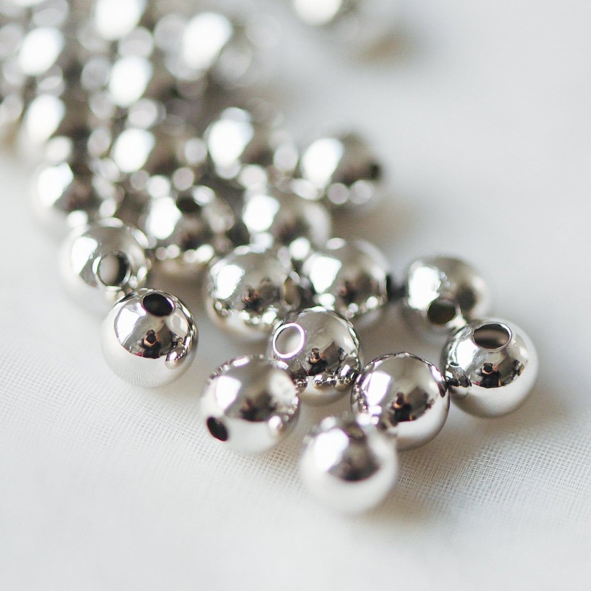 Gold/ Silver tone Smooth Round Spacer Beads, 2/ 3/ 4/ 6/ 7/ 8mm, Gold/ Rhodium plated Brass Spacers Wholesale, Lead Nickel Free (GB-019)