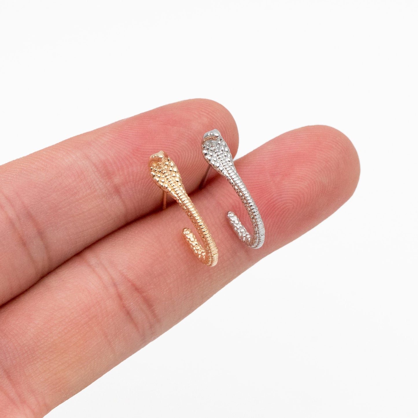 10pcs Gold/ Silver Cobra Snake Earrings 18x4mm, Gold/ Rhodium Plated Brass, Minimalist Snake Stud Earrings (GB-4343)