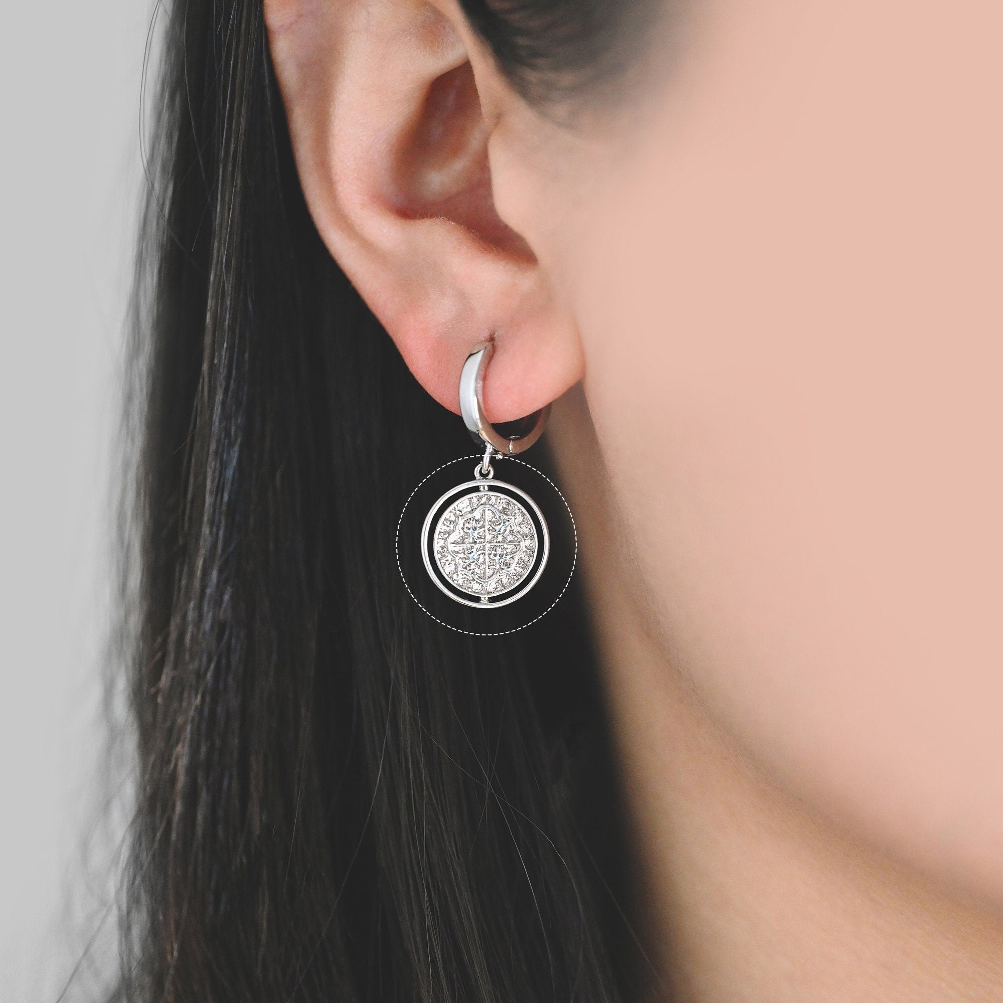 10pcs Gold/ Silver tone Medallion Charm Pendant 16x14mm, Jewelry Supply (GB-1634)