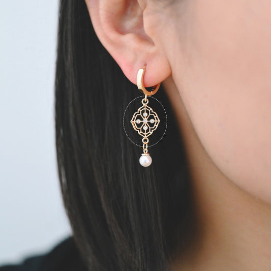 10pcs CZ Pave Gold Filigree Flower Charms Pendant, 18K Gold plated Brass Connectors (GB-3780-K)