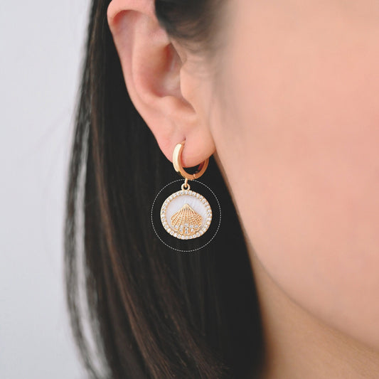 4pcs Shell Pave Gold Round Charms, CZ Paved Shell Disc Pendants(GB-2775)