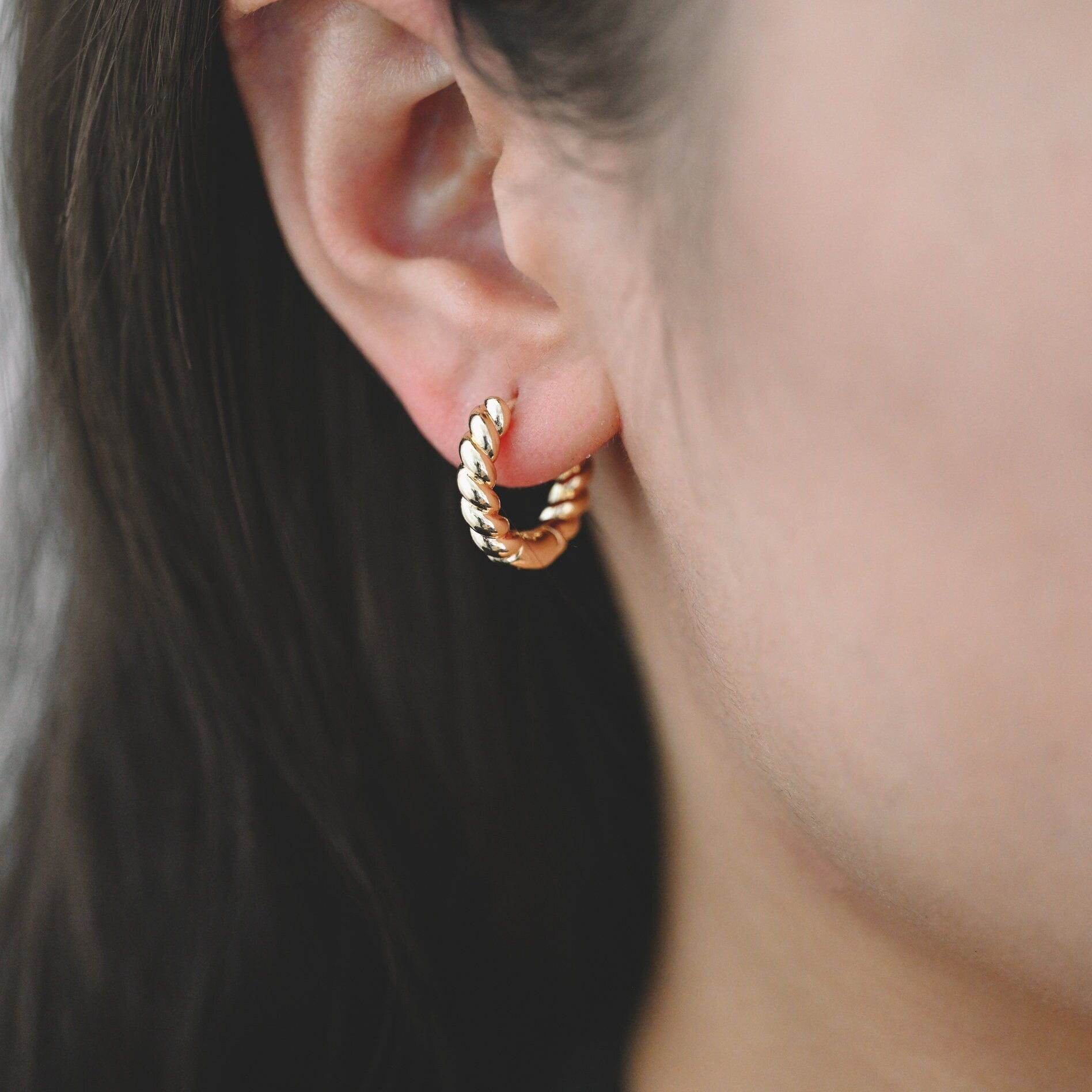 10pcs Gold/ Silver Hoop Earrings, 20mm, Gold/ Rhodium plated Huggie Earrings, Gold Hoops, Huggies (GB-1822)