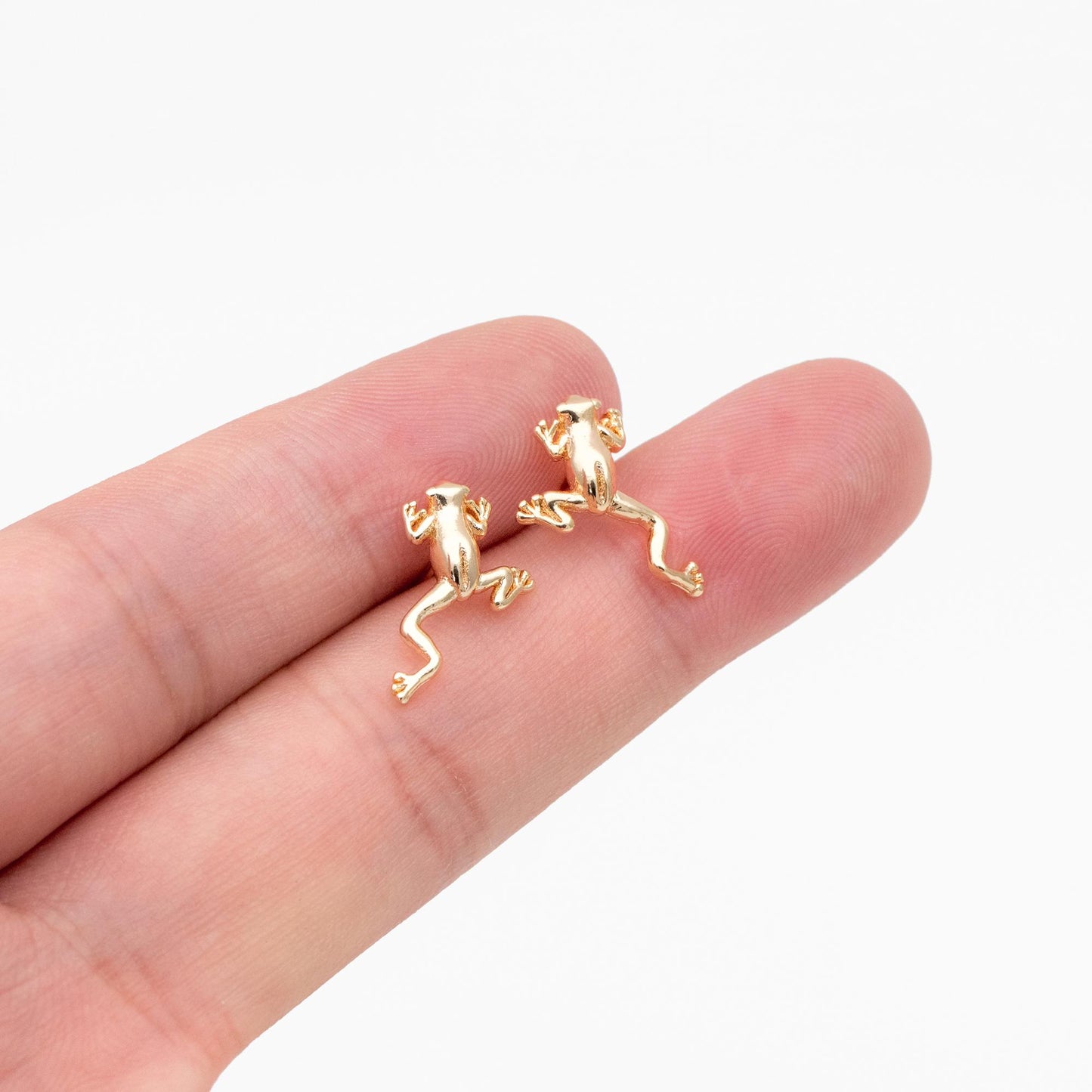 10pcs Gold Frog Earrings, Gold plated Brass, Cute Animal Stud Earrings (GB-4531)