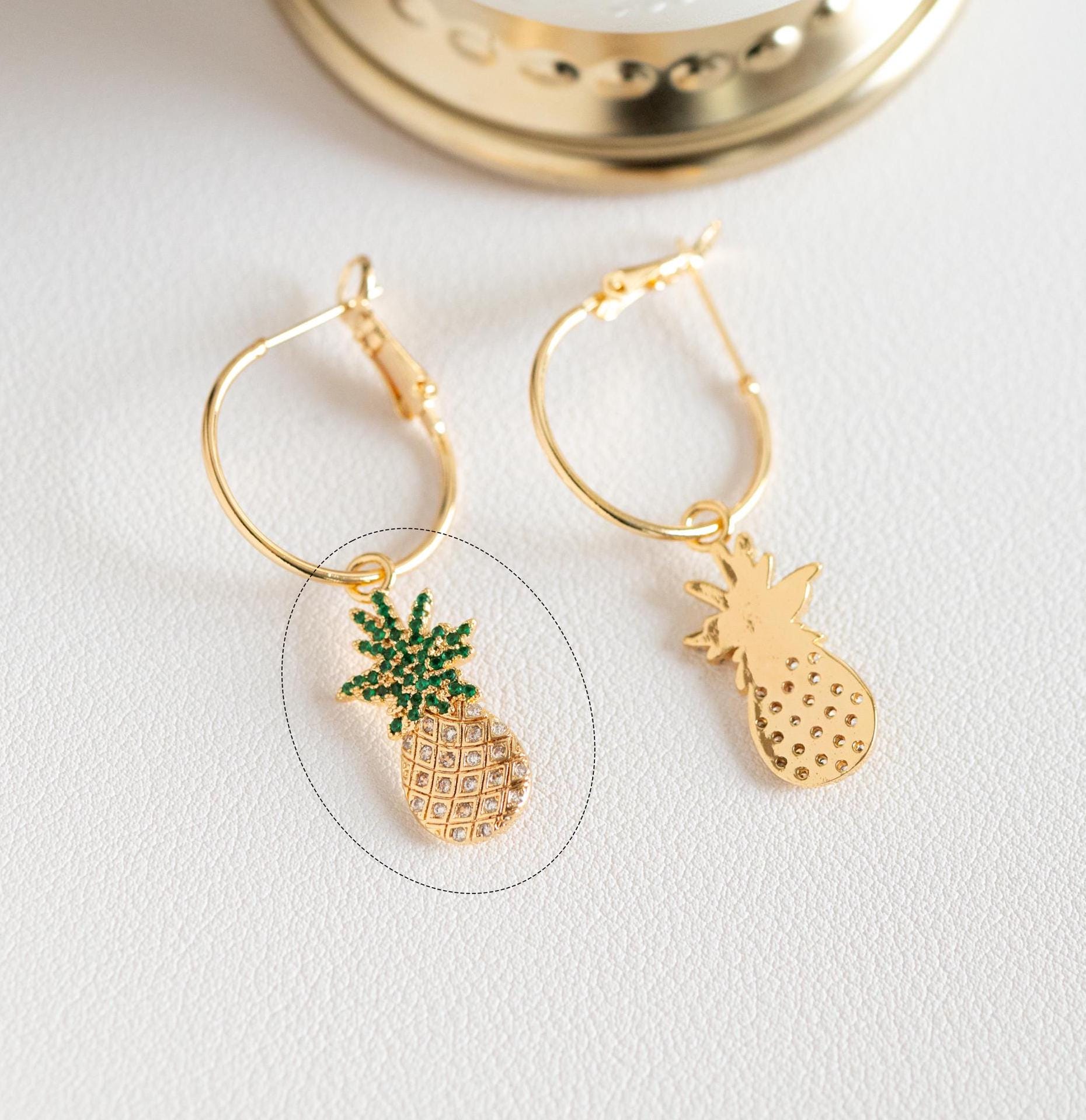 4pcs CZ pave Pineapple Charms 24x12mm, 18K Gold plated Brass Pineapple Pendants (GB-4095-D)